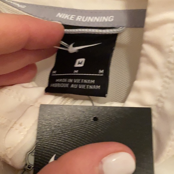 Nike running jacket - Picture 3 of 7